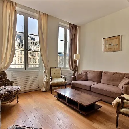 Place Dauphine - 4 Adults * París